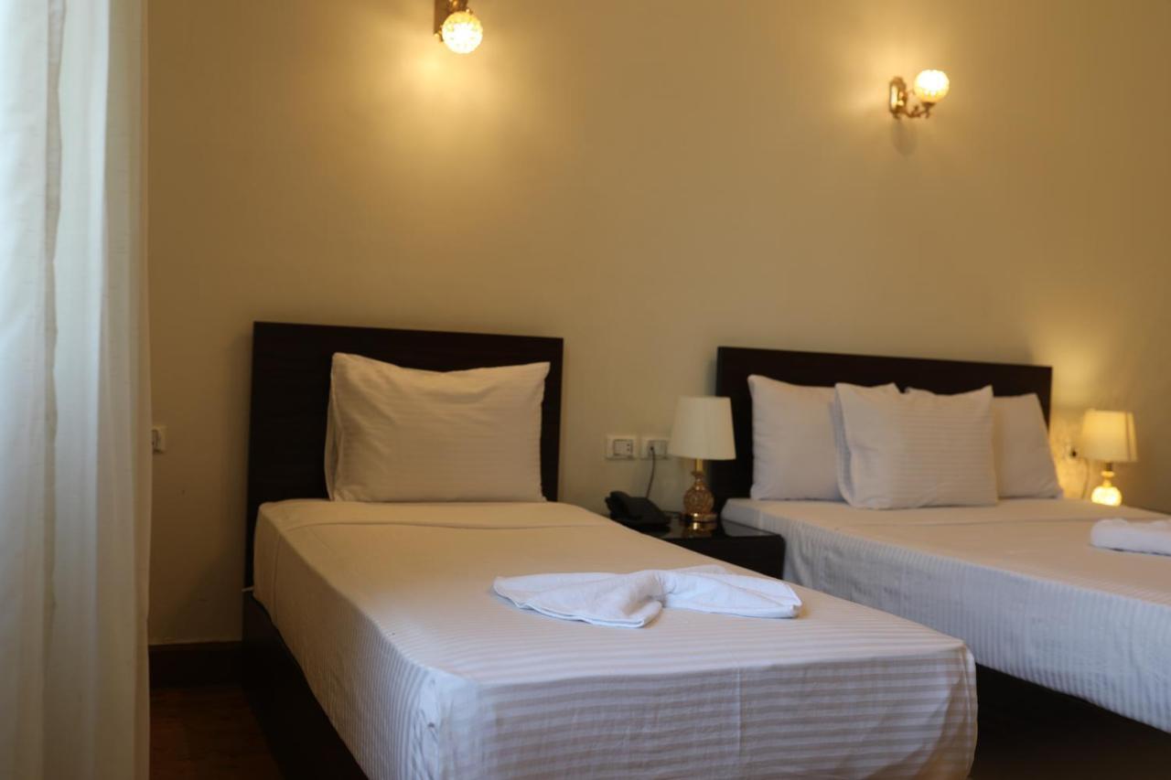 New Midtown Hostel Cairo Exterior photo